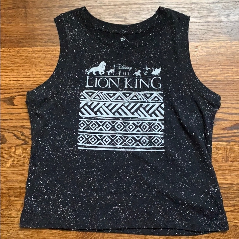NWOT Disney lion king shirt
